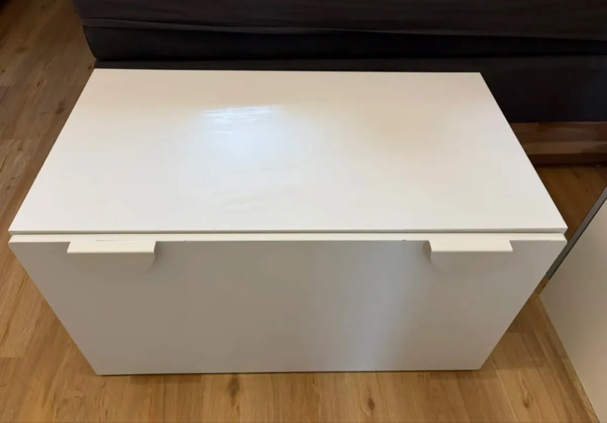 Ikea Stuva Truhe Sitzbank, € 20,- (2523 Tattendorf)