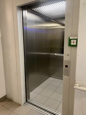 SEHR CHARMANTE 3-ZIMMER WOHNUNG MIT BALKON - GARAGE OPTIONAL – Bild 2
