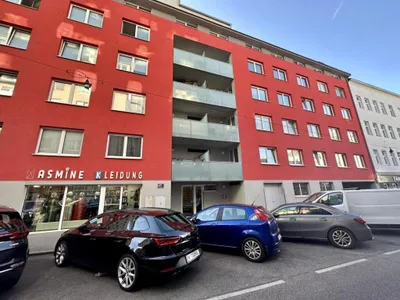 SEHR CHARMANTE 3-ZIMMER WOHNUNG MIT BALKON - GARAGE OPTIONAL