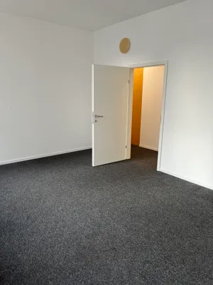 6-Zimmer-Gewerbeimmobilie mieten in Wels – 162 m², € 1.830 – Bild 10 von 14