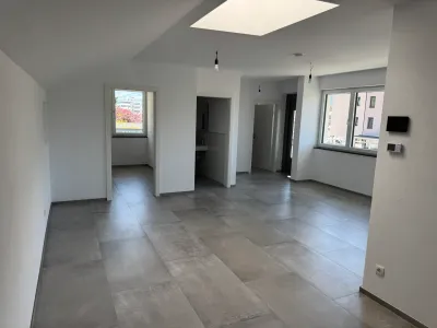 5-Zimmer-Gewerbeimmobilie mieten in Innsbruck-Land – 488 m², € 2.288