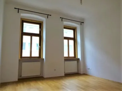 Schöne 2-Zimmerwohnung (je 19m²), ab 1.Okt,2 Min zur U3, getrennt begehbar, Küche mit Essgelegenheit – Bild 3