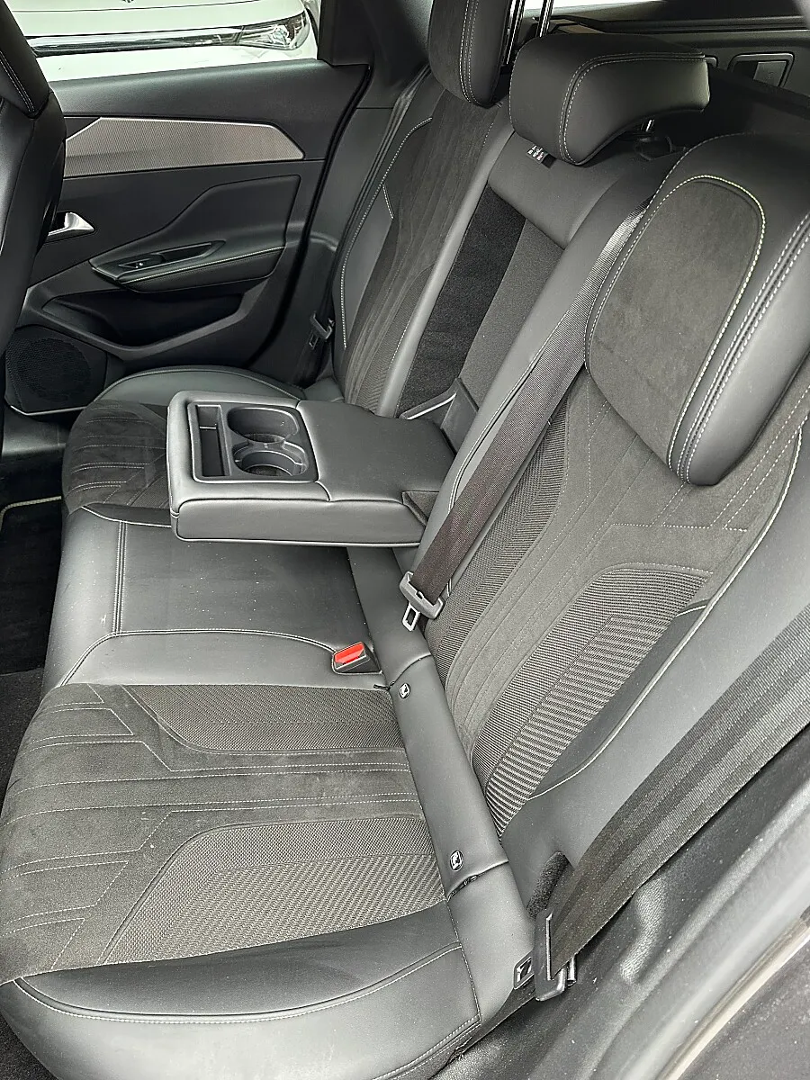 Peugeot 308 SW 130PS GT Pack EAT8 – Bild 17