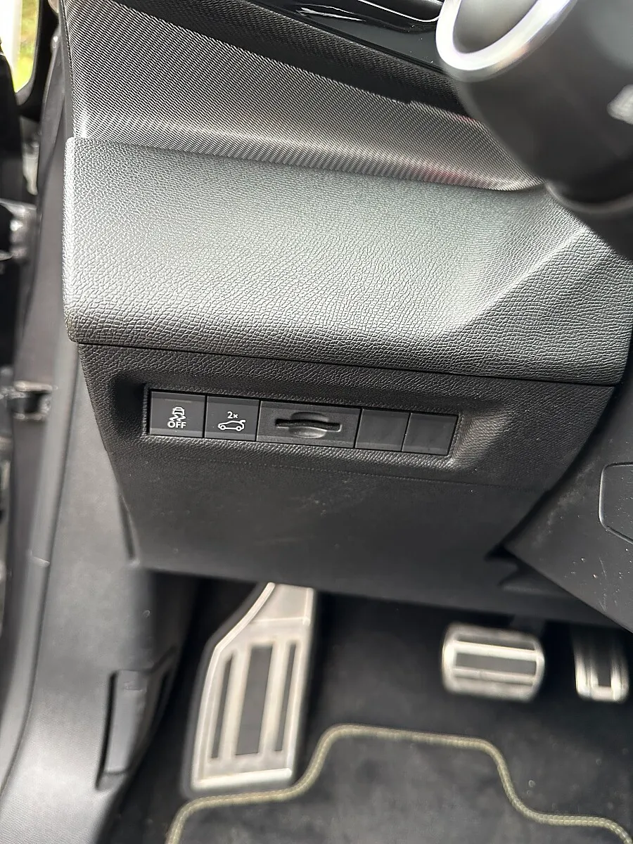 Peugeot 308 SW 130PS GT Pack EAT8 – Bild 12