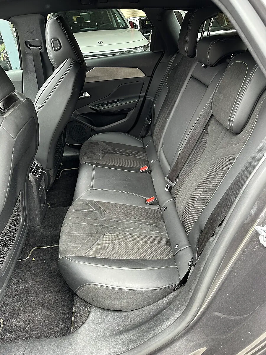 Peugeot 308 SW 130PS GT Pack EAT8 – Bild 18