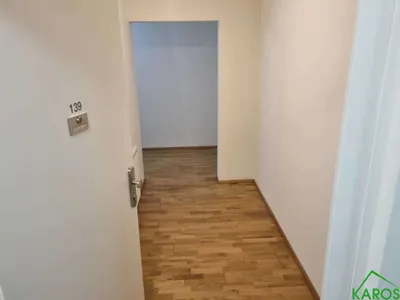 Gemütliche 2-Zimmer-Wohnung in 1100 Wien - Toplage, Parkett & Einbauküche! – Bild 3