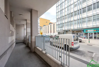 Gemütliche 2-Zimmer-Wohnung in 1100 Wien - Toplage, Parkett & Einbauküche! – Bild 2