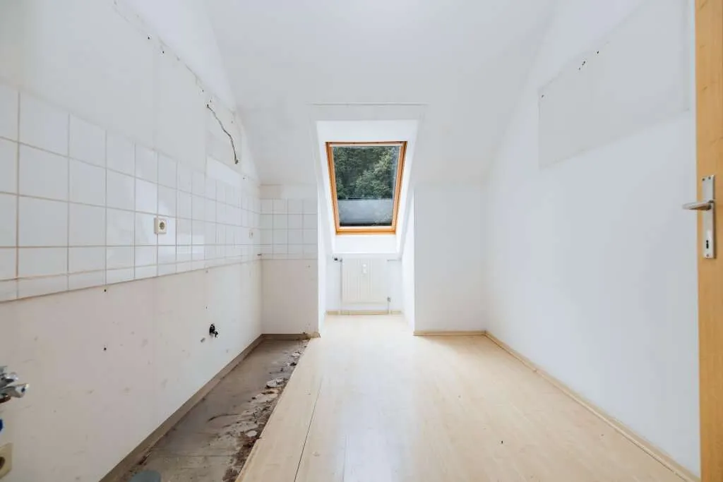 CHARMANTE WOHNUNG I GUTER SCHNITT I HELL I AB SOFORT VERFÜGBAR I PROJEKT WOHNEN I - Ansicht 2