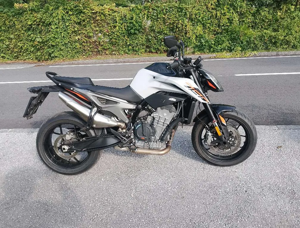 KTM 790 Duke