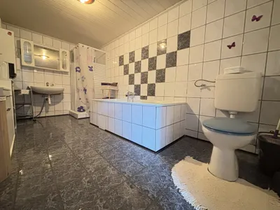 3-Zimmer-Immobilie kaufen in Hollabrunn – 95 m², € 109.000 – Bild 12 von 13