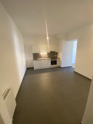 Großzügige 2 Zimmer Wohnung – Bild 3