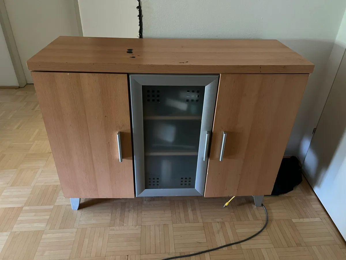 Sideboard zu verschenken, € 0,- (9020 Klagenfurt)