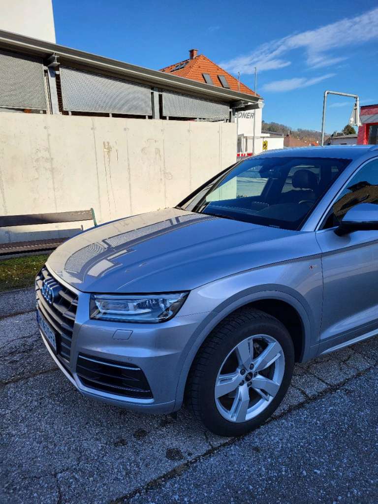 Audi Q5 2.0 TDI Quattro Sport S-tronic, S line SUV / Geländewagen