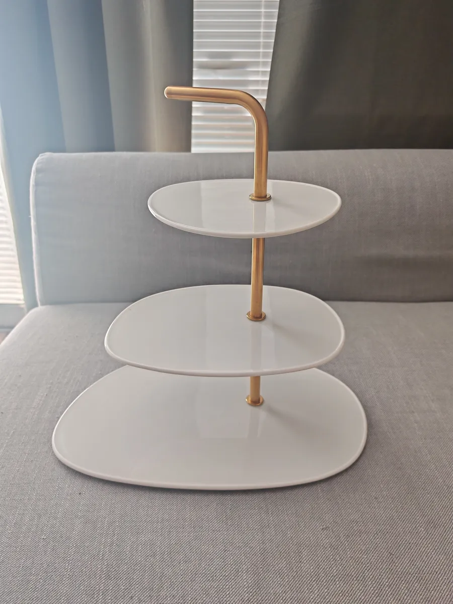 Ikea Etagere Förädlä, € 25,- (1210 Wien)