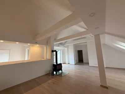 6-Zimmer-Wohnung mieten in Krems Land – 289 m², € 3.200 – Bild 16 von 28