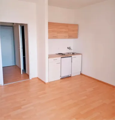 1-Zimmer-Wohnung mieten in Linz – 30 m², € 600 – Bild 2 von 12