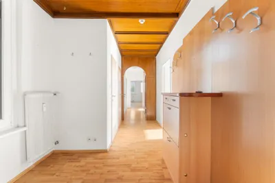 5-Zimmer-Wohnung kaufen in Klagenfurt – 117 m², € 254.000 – Bild 5 von 6