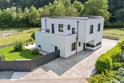 7-Zimmer-Haus kaufen in Gmunden – 279 m², € 1.500.000 – Bild 2 von 26