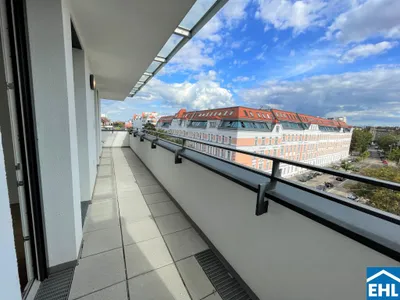 Lichtdurchflutete 2-Zimmer Wohnung mit 21 m² Terrasse und Weitblick – Bild 2
