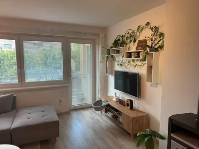 2-Zimmer-Wohnung mieten in Neunkirchen – 67 m², € 715