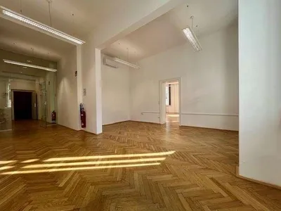 7-Zimmer-Gewerbeimmobilie mieten in Linz – 207 m², € 2.499 – Bild 4 von 12