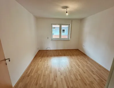 2-Zimmer-Wohnung mieten in Kirchdorf an der Krems – 69 m², € 695 – Bild 2 von 8