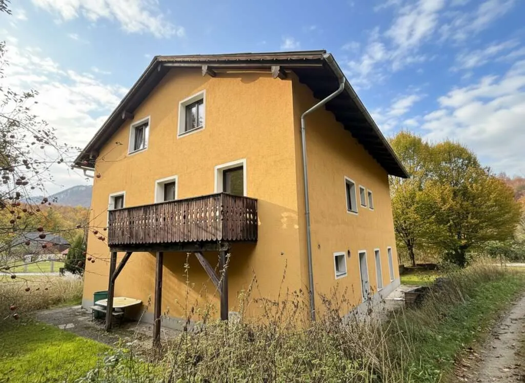 Sanierungsbedürftiges Mehrfamilienhaus mit großem Potenzial in Grünau im Almtal "Neuer Preis" - Ansicht 3