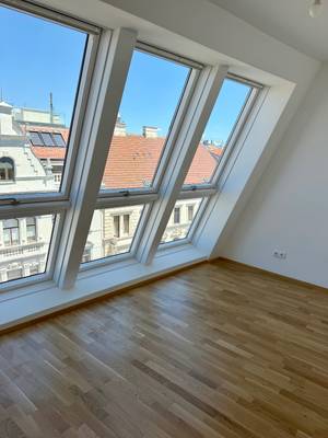 Unbefristete Erstbezug DG-Maisonette Wohnung mit 2 Terrassen in Top-Lage des 7. Bezirks