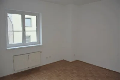 1-Zimmer-Wohnung mieten in Linz – 30 m², € 540 – Bild 1 von 6