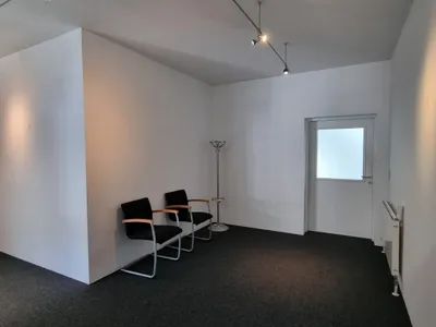 5-Zimmer-Gewerbeimmobilie mieten in Innsbruck-Land – 155 m², € 1.679 – Bild 2 von 5