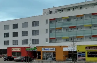 2-Zimmer-Gewerbeimmobilie mieten in Linz Land – 98 393 m², € 1.738 – Bild 2 von 6