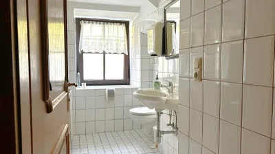 Gewerbeimmobilie mieten in Vöcklabruck – 35 m², € 1.390 – Bild 9 von 11