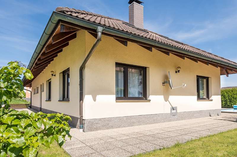 Exklusiver Bungalow in Baumeisterqualität mit mögl. Praxis