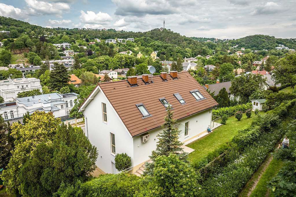 Leben Im Grünen - Moderne Villa - Ideal Für Familien, 317 M², € 1.490. ...