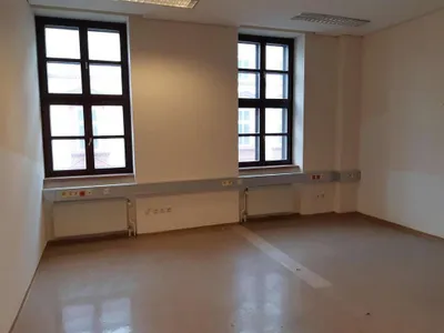 9-Zimmer-Gewerbeimmobilie mieten in Waidhofen an der Thaya – 196 m², € 1.327 – Bild 6 von 14