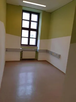 9-Zimmer-Gewerbeimmobilie mieten in Waidhofen an der Thaya – 196 m², € 1.327 – Bild 12 von 14
