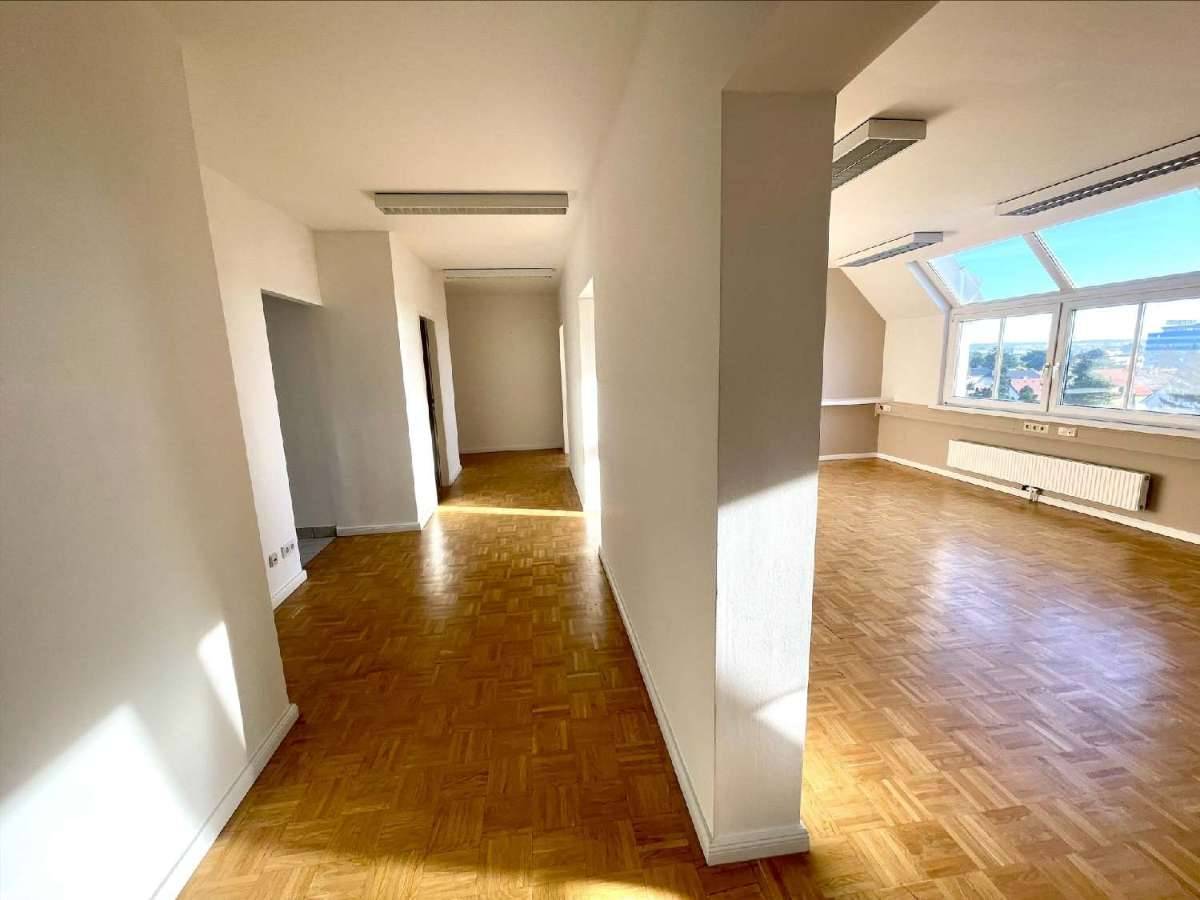 Neuwertige Büroflächen in guter Lage des 23. Bezirks zu mieten - Ansicht 2
