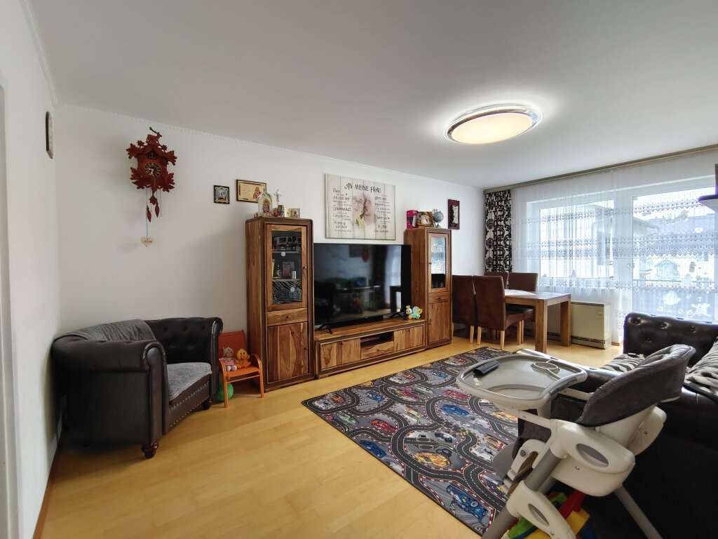 ** RESERVIERT ** Moderne 3 Zimmer Wohnung Mit Balkon - Provisionsfrei ...