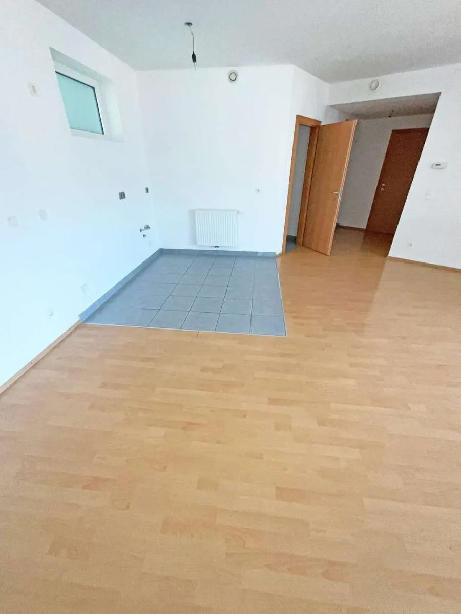 2 Zimmerwohnung mit Balkon in Ternitz! - Ansicht 3