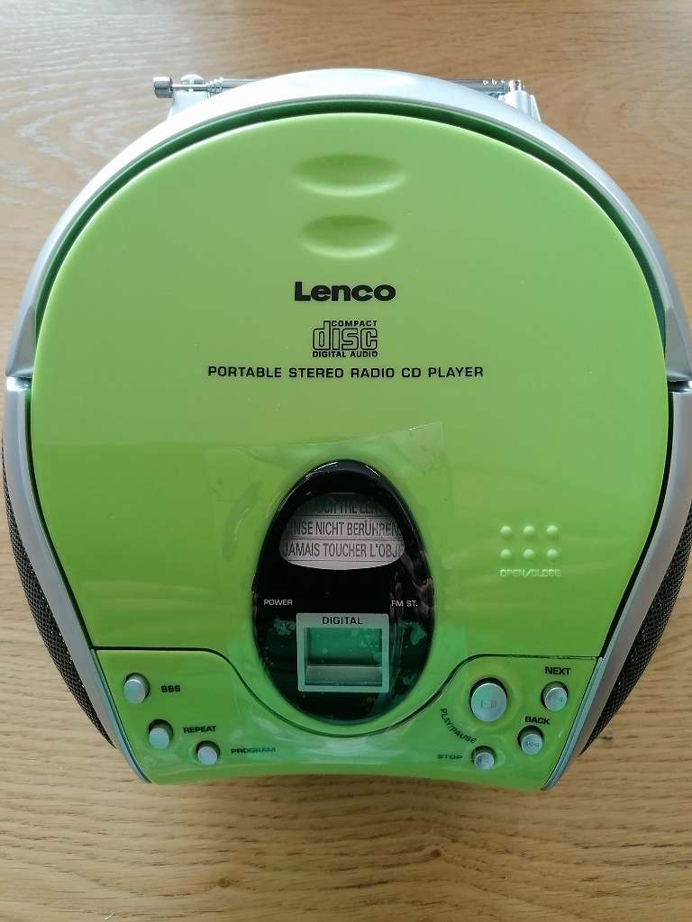 Lenco SCD-24 FM/ CD (4661 15,- € Radio, - willhaben Roitham)