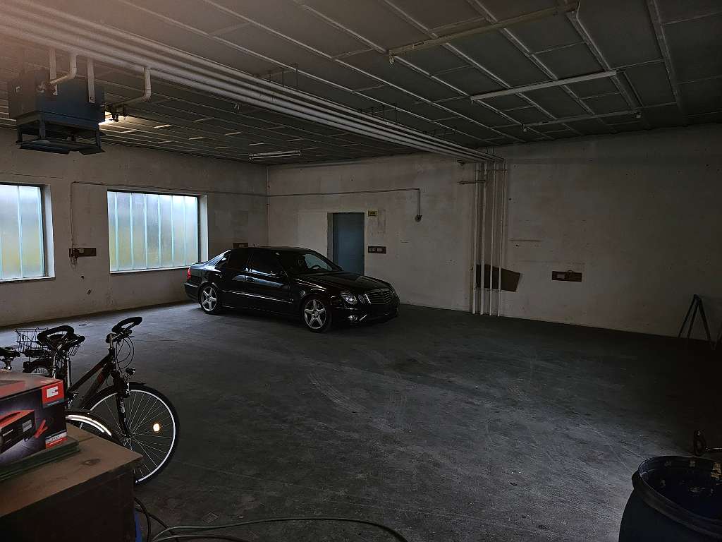 Garage und Werkstatt