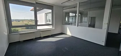 Gewerbeimmobilie mieten in Bruck an der Leitha – 697 m², € 9.270 – Bild 11 von 25
