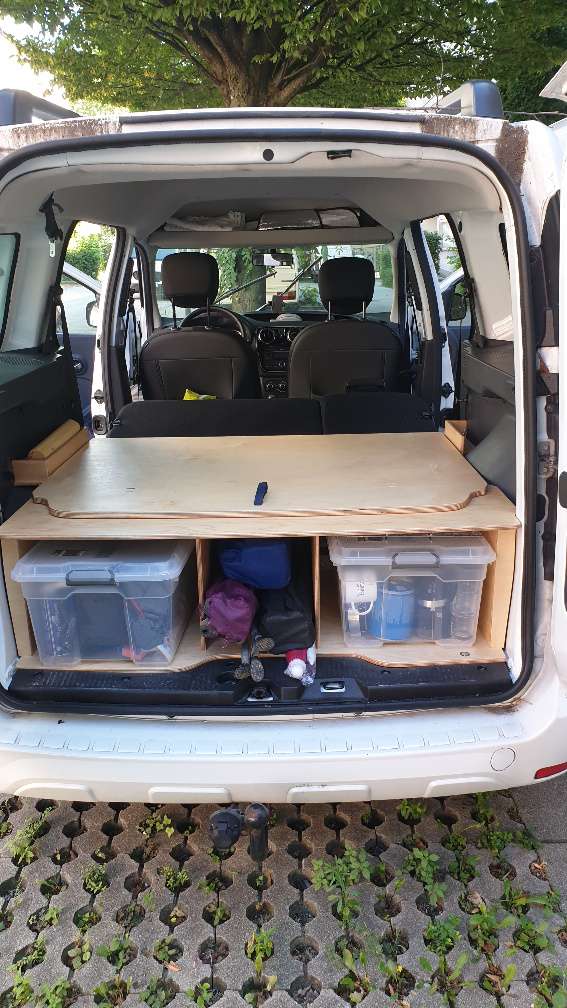 (verkauft) Camping-Innenraumausbau für Dacia Dokker