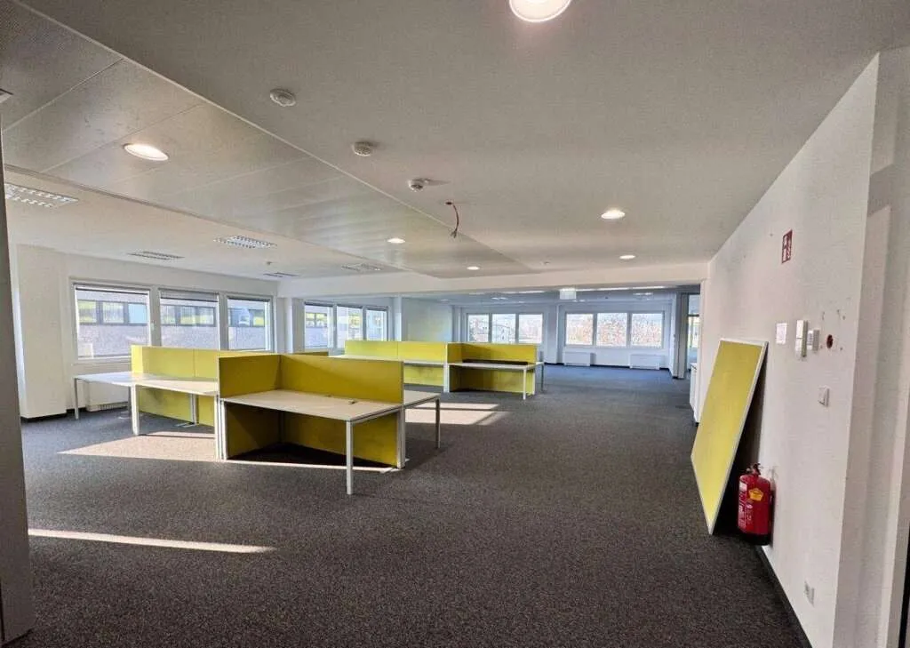 +Direkt vom Eigentümer+ Modernes klimatisiertes Büro Am Winterhafen, Linz Zentrum - Ansicht 2