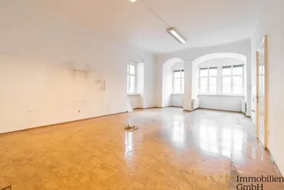 Gewerbeimmobilie mieten in Linz – 280 m², € 4.004 – Bild 2 von 10