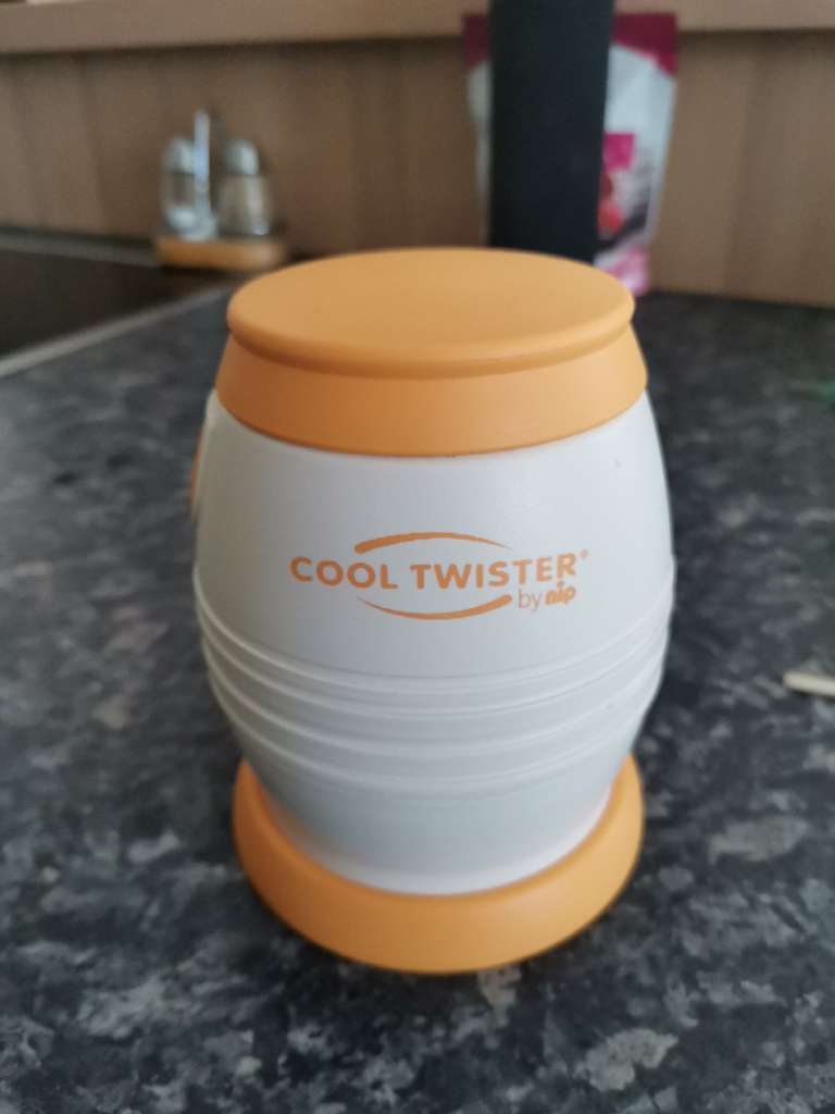 Fläschchen-Wasser-Abkühler Cool Twister, € 10,- (1050 Wien) - willhaben
