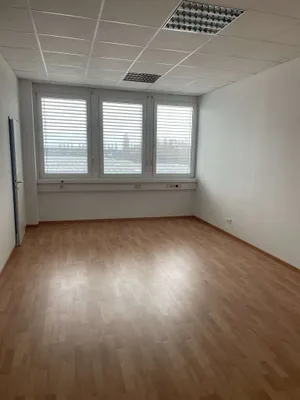 Gewerbeimmobilie mieten in Baden – 113 m², € 1.406 – Bild 3 von 6