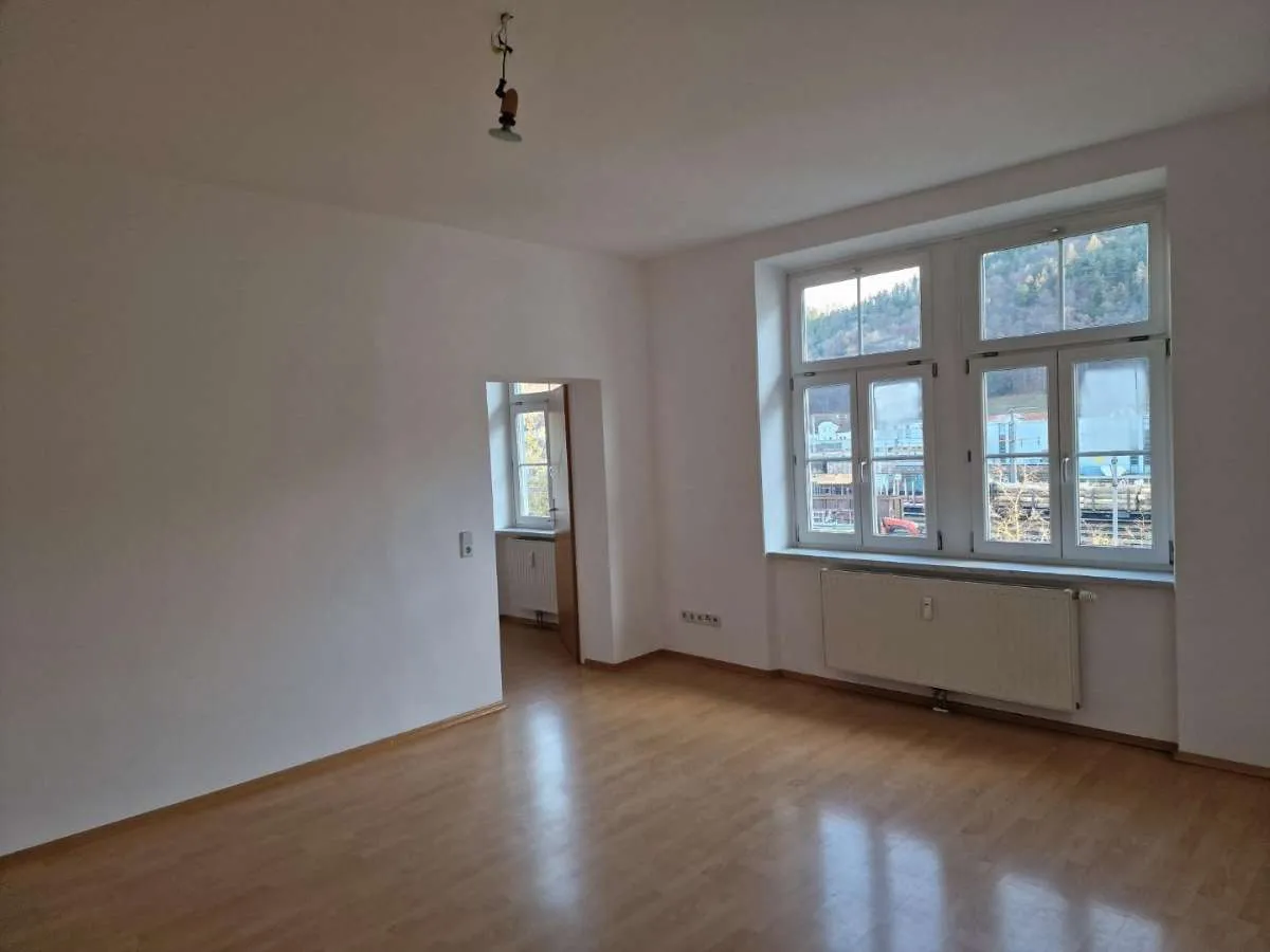 Helle 2,5-Zimmer-Wohnung - Ansicht 3