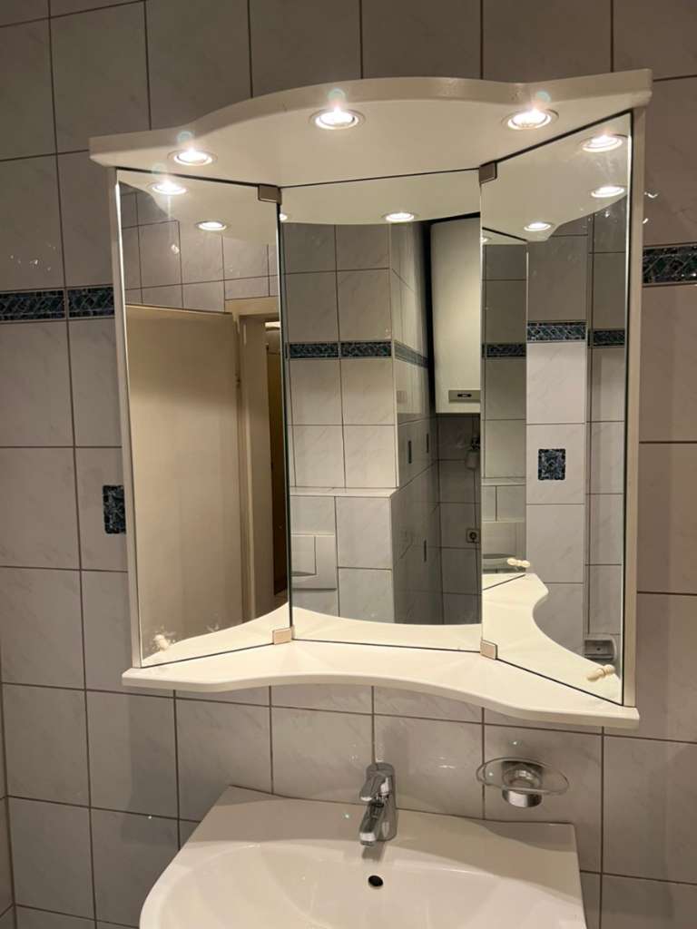 spiegel badezimmer, € 2,- (8020 gries) - willhaben