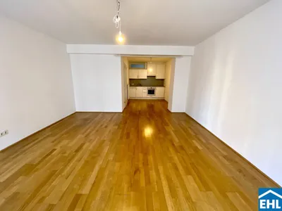 Schöne, großzügige 2 Zimmer-Altbauwohnung im 7. Bezirk – Bild 3